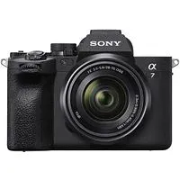 Sony Alpha 7 IV mit Objektiv FE 28-70mm 3.5-5.6 OSS
