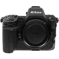 Nikon Z 8 (VOA100AE) schwarz