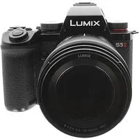Panasonic Lumix DC-S5II mit Objektiv Lumix S 20-60mm 3.5-5.6 (DC-S5M2KE)